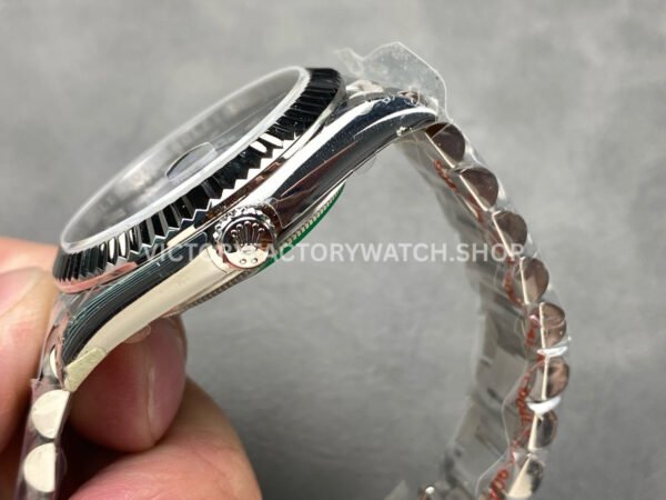 KF Factory Counterweight Rolex Day-Date 228239-0076 40mm Full White Gold Roman Numerals Slate Ombré Blue Dial