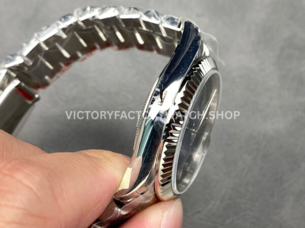 KF Factory Counterweight Rolex Day-Date 228239-0076 40mm Full White Gold Roman Numerals Slate Ombré Blue Dial