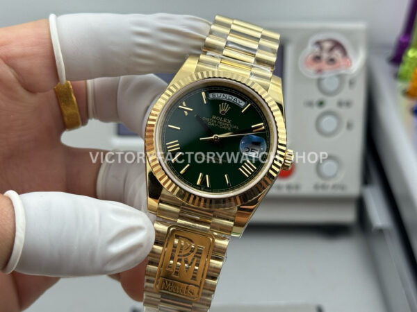 PPM Factory Counterweight Rolex Day-Date 228238-0069 40mm Full Yellow Gold Roman Number Green ombré Dial  Brand : Rolex