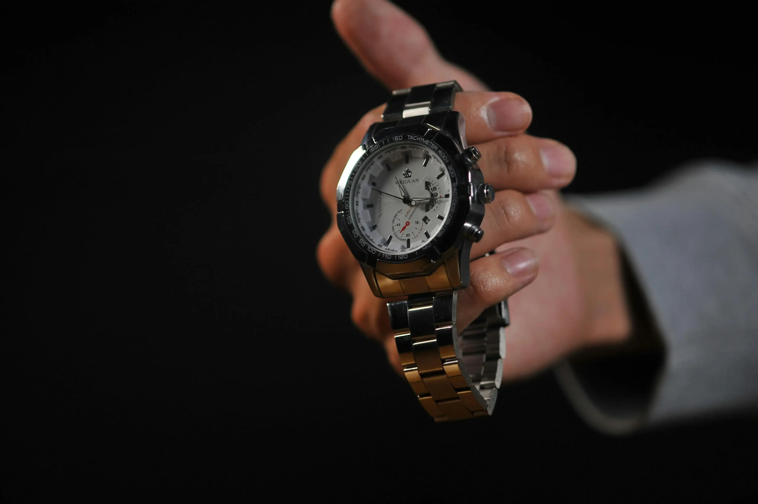 1:1 super clone watch held in hand showcasing luxury replica design and high-grade clone movement quality for USA buyers