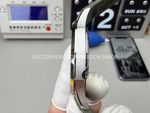 3K Factory Patek Philippe Aquanaut 5168G-010 42.2mm White Gold Avocado Green Rubber Strap Avocado Green Dial