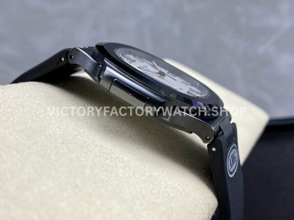 AMG Factory Customer Made Patek Philippe Nautilus PP5711 40mm Ceramics Black Rubber Strap White Dial (1) AMG Factory Customer Made Patek Philippe Nautilus PP5711 40mm Ceramics Black Rubber Strap White Dial