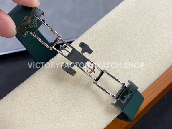 AMG Factory Customer Made Patek Philippe Nautilus PP5711 40mm Ceramics Dark Green Rubber (7) AMG Factory Customer Made Patek Philippe Nautilus PP5711 40mm Ceramics Dark Green Rubber Strap Dark Green Dial