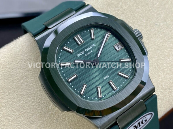 AMG Factory Customer Made Patek Philippe Nautilus PP5711 40mm Ceramics Dark Green Rubber (9) AMG Factory Customer Made Patek Philippe Nautilus PP5711 40mm Ceramics Dark Green Rubber Strap Dark Green Dial