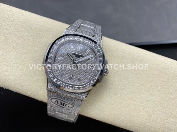 AMG Factory Patek Philippe Nautilus PP5711 40mm Baguette Diamond Bezel White Gold Diamond Baguette Diamond Silver Dial