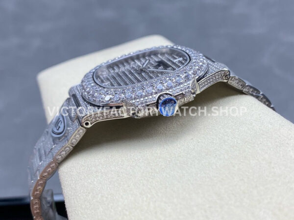 AMG Factory Patek Philippe Nautilus PP5711 40mm Diamond Bezel White GoldDiamond 6 (4) AMG Factory Patek Philippe Nautilus PP5711 40mm Diamond Bezel White Gold Diamond 6 9 12 Baguette Diamond Silver Dial