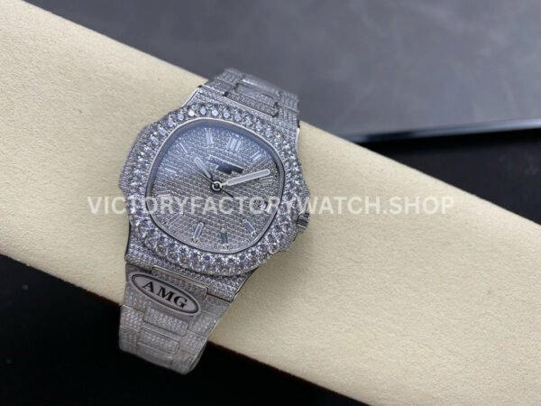 AMG Factory Patek Philippe Nautilus PP5711 40mm Diamond Bezel White Gold Diamond Baguette Diamond Silver Dial