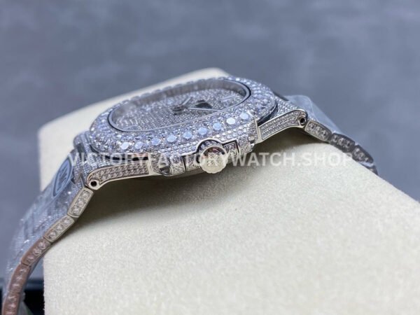 AMG Factory Patek Philippe Nautilus PP5711 40mm Diamond Bezel White Gold Diamond Baguette Diamond Silver Dial