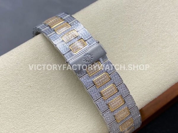 AMG Factory Patek Philippe Nautilus PP5711 40mm Small Diamond Bezel Half Yellow Gold Diamond Baguette Diamond Gold Dial