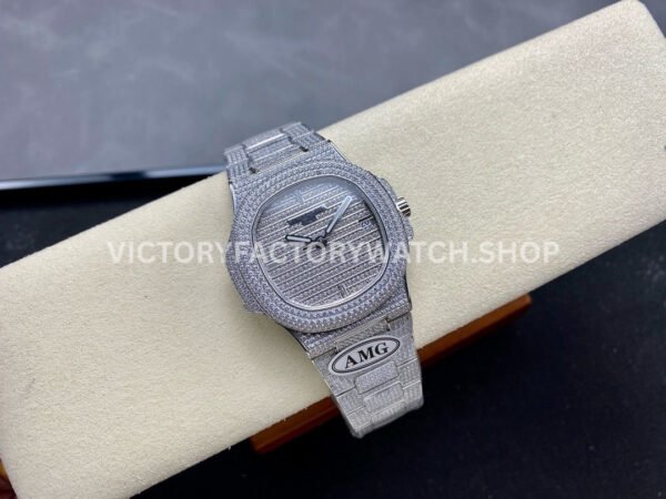 AMG Factory Patek Philippe Nautilus PP5711 40mm Small Diamond Bezel White Gold Diamond Baguette Diamond Silver Dial