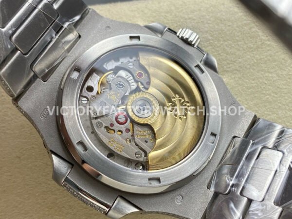 AMG Factory Patek Philippe Nautilus PP5711 40mm Small Diamond Bezel White Gold Diamond Diamond Silver Dial