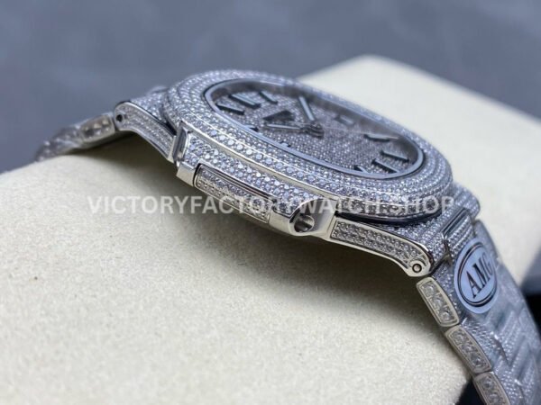 AMG Factory Patek Philippe Nautilus PP5711 40mm Small Diamond Bezel White Gold Diamond Diamond Silver Dial