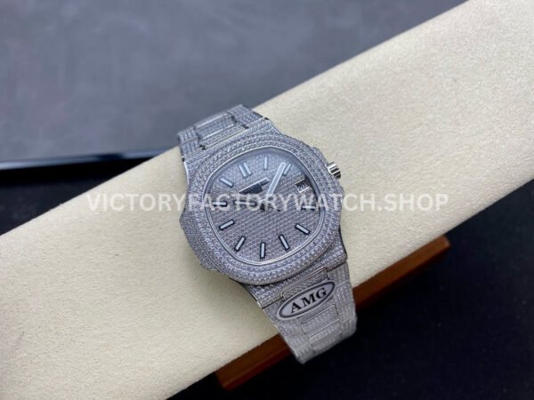 AMG Factory Patek Philippe Nautilus PP5711 40mm Small Diamond Bezel White Gold Diamond Diamond Silver Dial