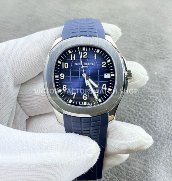 APW Factory Patek Philippe Aquanaut 5168G-001 Blue Rubber Strap Arabic Numerals Blue Dial (1) APW Patek Philippe Aquanaut 5168G-001 blue dial 42mm