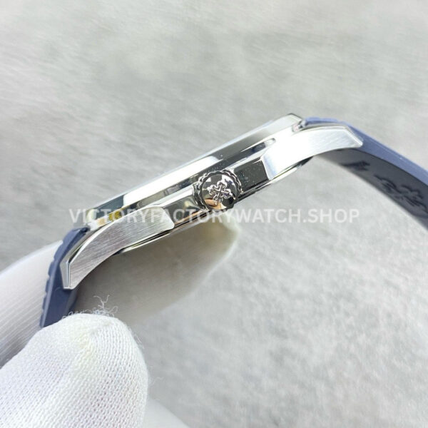 APW Factory Patek Philippe Aquanaut 5168G-001 Blue Rubber Strap Arabic Numerals Blue Dial (4) APW Factory Patek Philippe Aquanaut 5168G-001 42mm White Gold Blue Rubber Strap Arabic Numerals Blue Dial