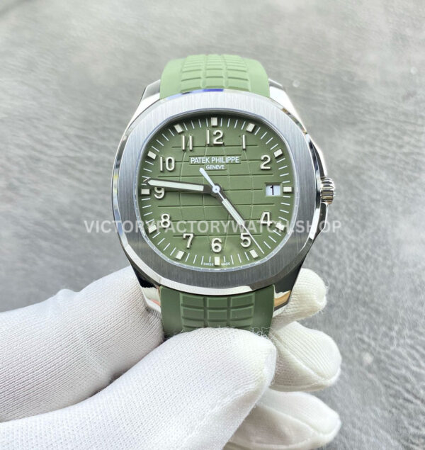 APW Factory Patek Philippe Aquanaut 5168G-010 Green Rubber Strap Arabic Numerals Green Dial (2) APW Patek Philippe Aquanaut 5168G-010 green dial 42mm