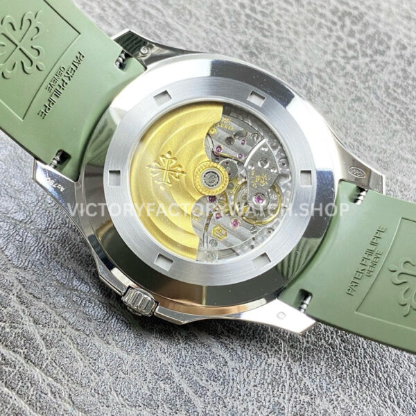 APW Factory Patek Philippe Aquanaut 5168G-010 Green Rubber Strap Arabic Numerals Green Dial (3) APW Factory Patek Philippe Aquanaut 5168G-010 42mm White Gold Green Rubber Strap Arabic Numerals Green Dial