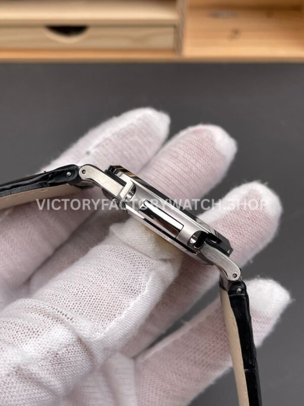 BBF Factory Patek Philippe Nautilus 5711G 40mm Leather Strap Grey Dial