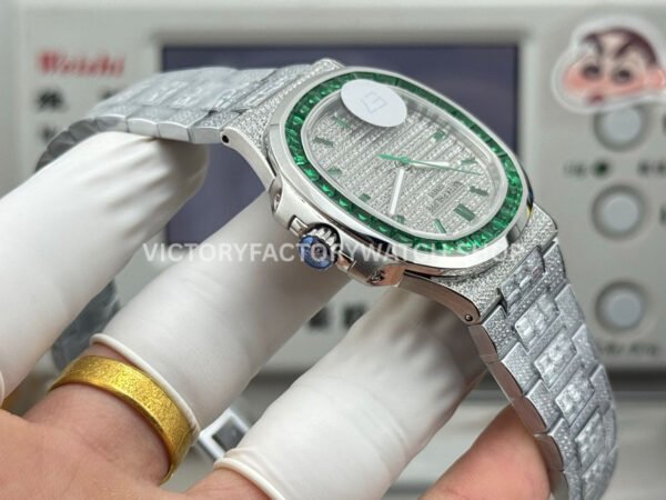 E7 Factory Patek Philippe Emerald Nautilus 5711/113P-001 40mm Full Green Diamond Bezel Platinum Gray Dial