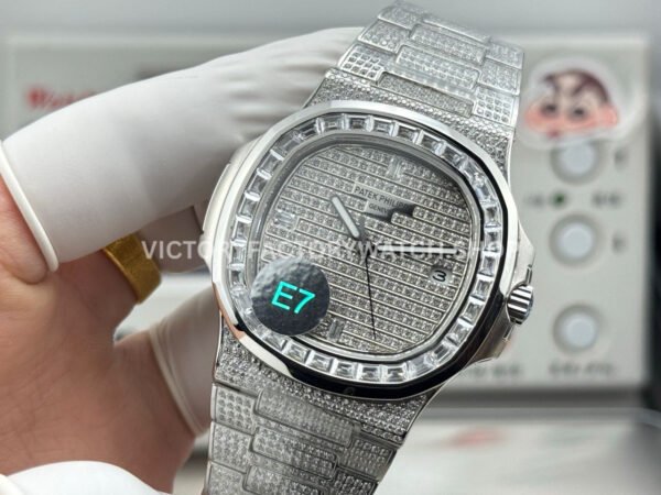 E7 Factory Patek Philippe Nautilus 5711 40mm White Gold Baguette Diamond Bezel Diamond Dial