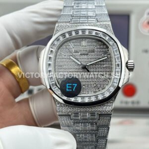 E7 Patek Philippe Nautilus 5711 baguette diamond dial