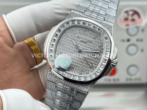 E7 Factory Patek Philippe Nautilus 5711 40mm White Gold Diamond Bezel Baguette Diamond Dial