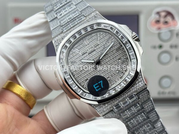 E7 Factory Patek Philippe Nautilus 5711 40mm White Gold Diamond Bezel Baguette Diamond Dial