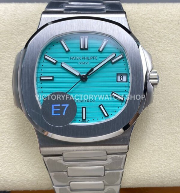 E7 Patek Philippe Nautilus 5711A 018 Tiffany blue dial