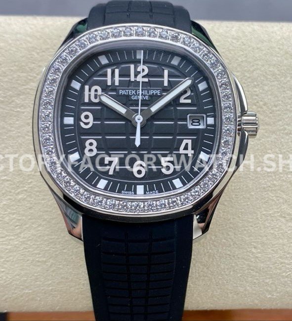 GR Patek Philippe Aquanaut 5267 200A black dial