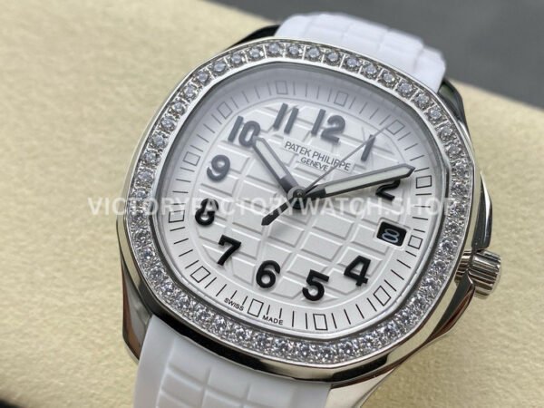 GR Factory Patek Philippe Aquanaut 5267/200A-010 38.8mm Steel White Rubber Strap White Dial