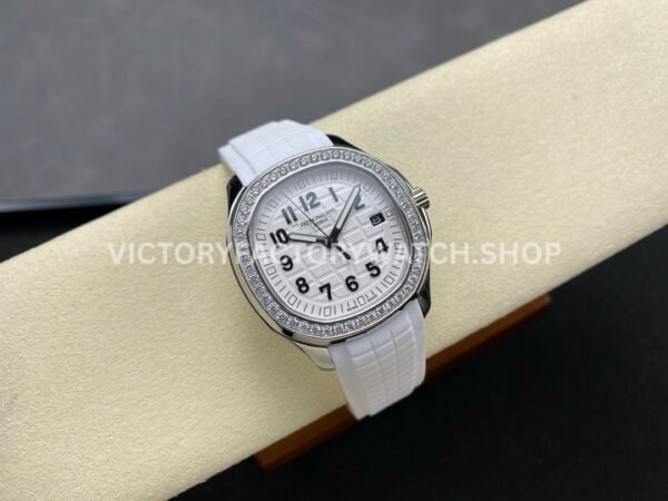 GR Factory Patek Philippe Aquanaut 5267/200A-010 38.8mm Steel White Rubber Strap White Dial
