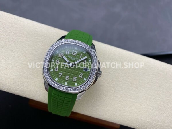 GR Factory Patek Philippe Aquanaut 5267/200A-011 38.8mm Steel Green Rubber Strap Green Dial