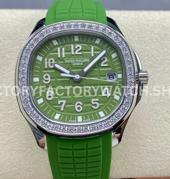 GR Patek Philippe Aquanaut 5267 200A green dial steel