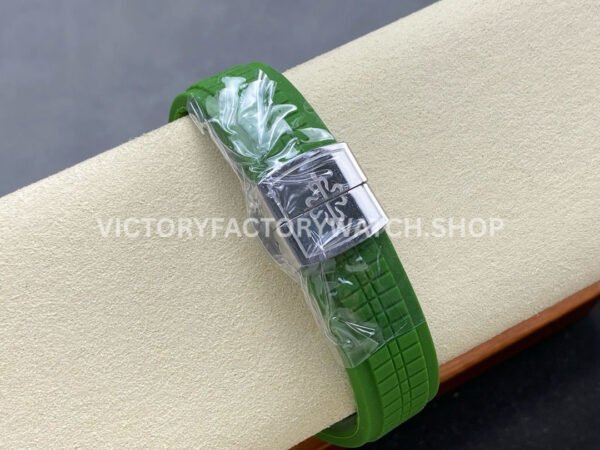 GR Factory Patek Philippe Aquanaut 5267/200A-011 38.8mm Steel Green Rubber Strap Green Dial