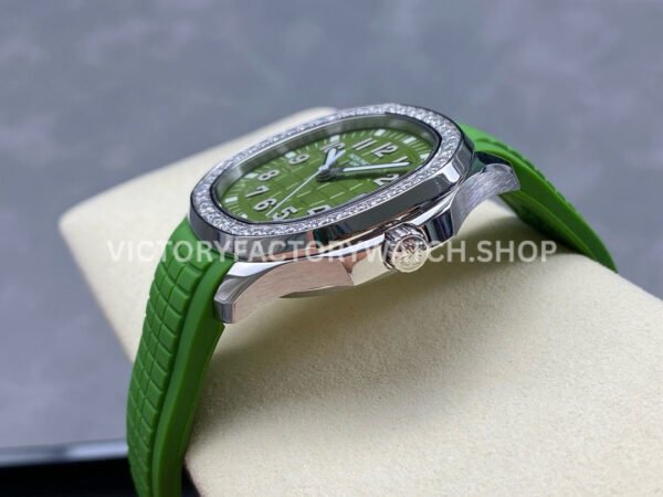 GR Factory Patek Philippe Aquanaut 5267/200A-011 38.8mm Steel Green Rubber Strap Green Dial