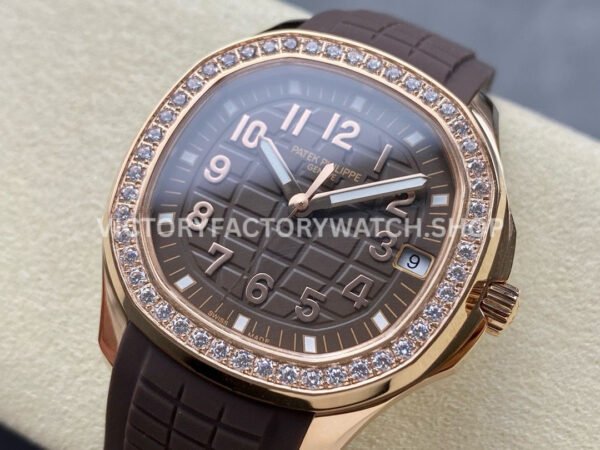 GR Factory Patek Philippe Aquanaut 5268/200R-010 38.8mm Rose Gold Brown Rubber Strap Brown Dial