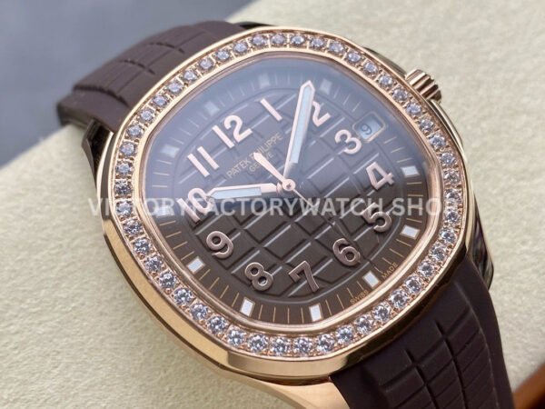 GR Factory Patek Philippe Aquanaut 5268/200R-010 38.8mm Rose Gold Brown Rubber Strap Brown Dial