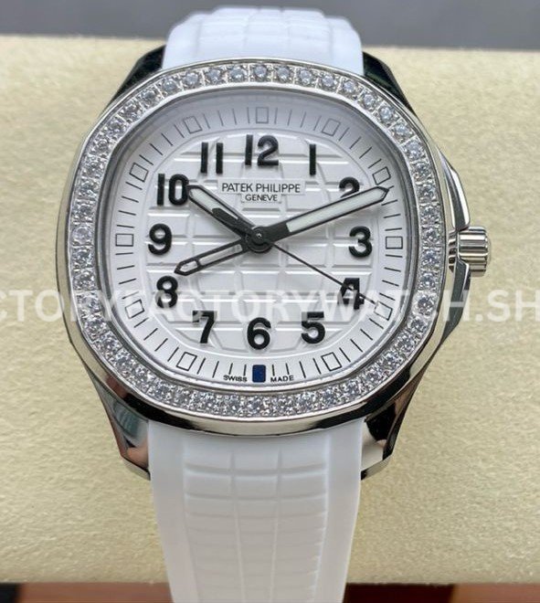GR Patek Philippe Aquanaut 5269 200 white dial white gold