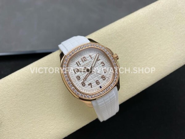 GR Factory Patek Philippe Aquanaut 5269/200R-001 38.8mm Rose Gold White Rubber Strap Arabic Numerals White Dial