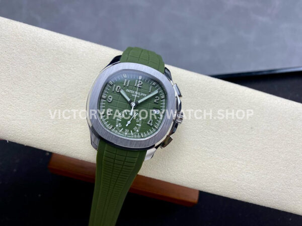 GR Factory Patek Philippe Aquanaut 5968G-010 42.2mm Steel Green Rubber Strap Green Dial (4) GR Factory Patek Philippe Aquanaut 5968G-010 42.2mm Steel Green Rubber Strap Green Dial
