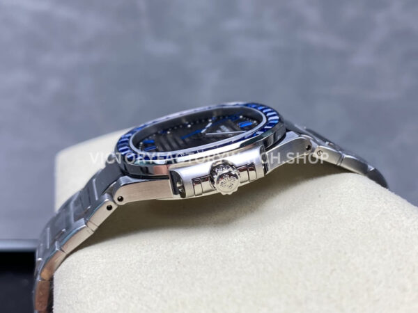 GR Factory Patek Philippe Emerald Nautilus 5711-111P-001 35.2mm Full Platinum Gray Dial (7) GR Factory Patek Philippe Emerald Nautilus 5711/111P-001 35.2mm Full Platinum Blue Diamond Bezel Gray Dial