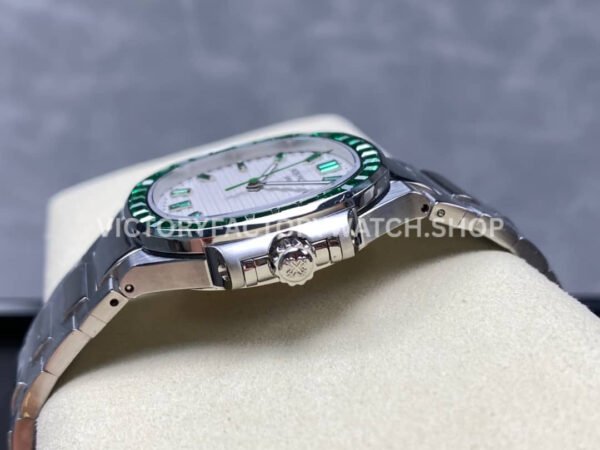 GR Factory Patek Philippe Emerald Nautilus 5711/113P-010 35.2mm Full Platinum Green Diamond White Dial