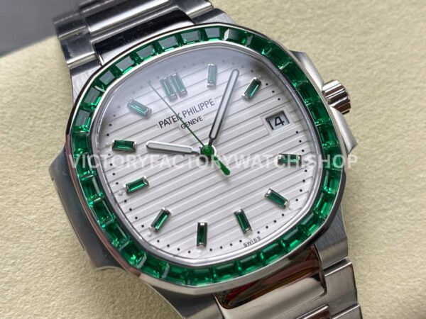 GR Factory Patek Philippe Emerald Nautilus 5711/113P-010 35.2mm Full Platinum Green Diamond White Dial