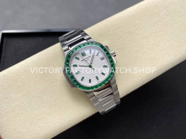 GR Factory Patek Philippe Emerald Nautilus 5711/113P-010 35.2mm Full Platinum Green Diamond White Dial