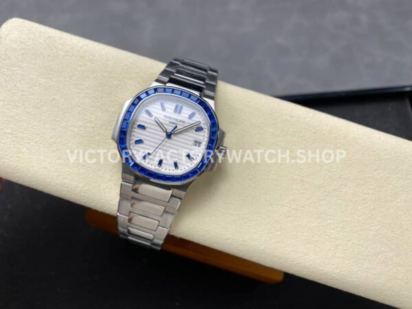 GR Factory Patek Philippe Emerald Nautilus 5711/113P 35.2mm Full Platinum Blue Diamond White Dial