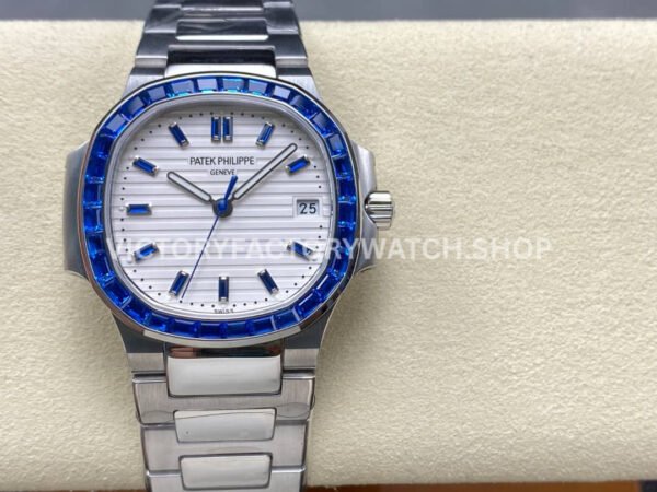 GR Emerald Nautilus 5711 113P white dial blue diamond bezel