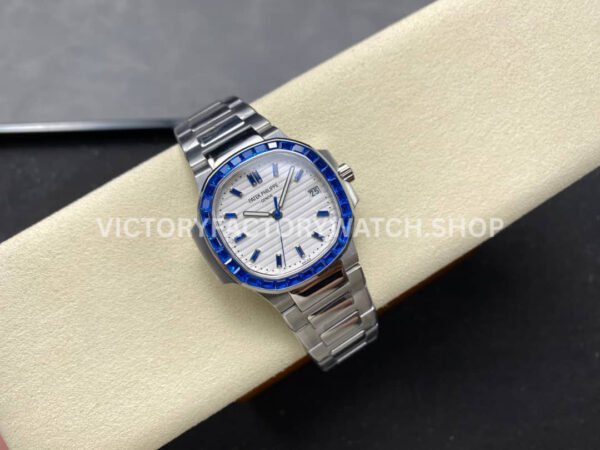 GR Factory Patek Philippe Emerald Nautilus 5711/113P 35.2mm Full Platinum Blue Diamond White Dial
