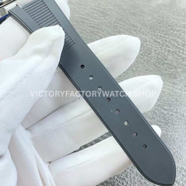 GR Factory Patek Philippe Nautilus 5712G 40mm Steel Black Rubber Strap Grey Dial