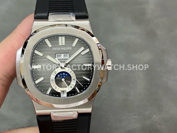 GR Patek Philippe Nautilus 5726 grey dial black rubber strap