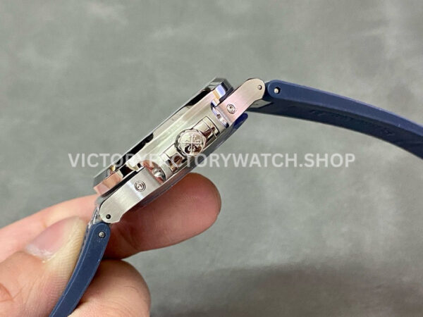 GR Factory Patek Philippe Nautilus 5726 40mm Steel Blue Rubber Strap Blue Dial (6) GR Factory Patek Philippe Nautilus 5726 40mm Steel Blue Rubber Strap Blue Dial